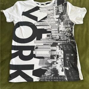 H&M Black and White Graphic Fitted Tee